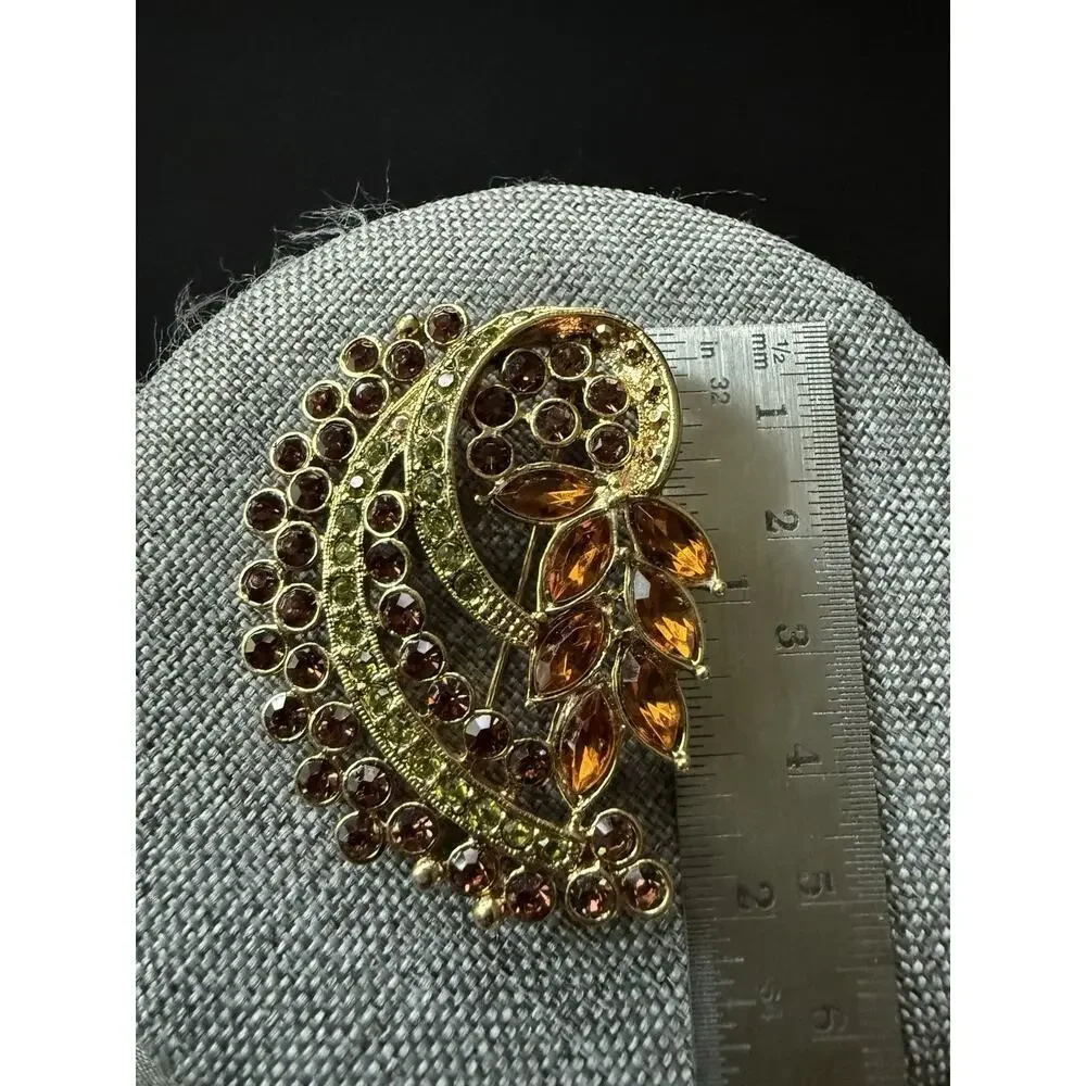 Vintage Rhinestone Paisley Brooch Gold Tone Amber Topaz Color Cocktail Artsy